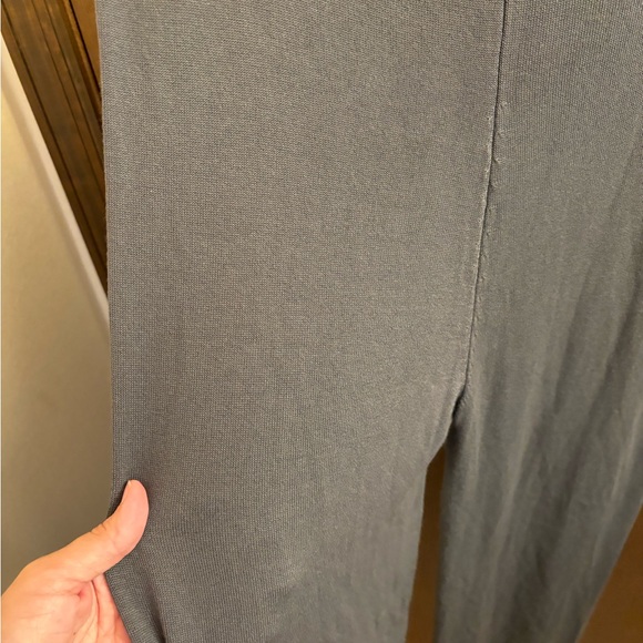 Cobblestone NWT women’s gray stretch knit pant - Picture 9 of 9